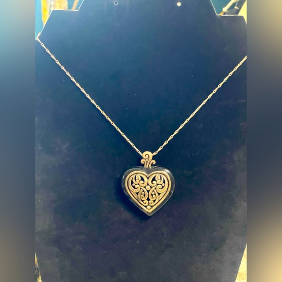 Jewelry - Vintage link chain & heart pendant